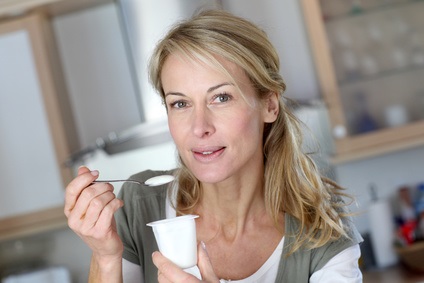 Une consommation élevée à la fois de fibres et de yaourt est associée à une réduction de 33% du risque de cancer du poumon