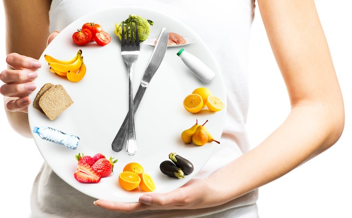 Ce que nous mangeons, combien et quand, nos habitudes alimentaires modifient nos horloges internes et nos réponses hormonales
